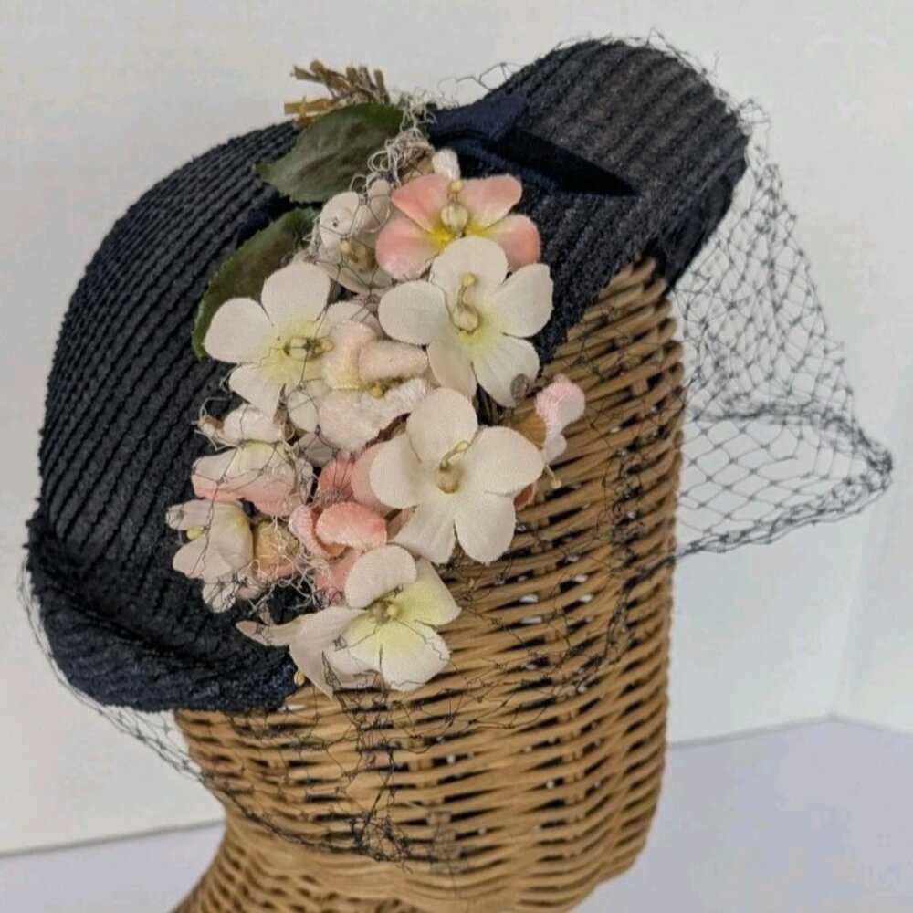 Vintage 1950s 60s Black Straw Tilt Cocktail Hat Floral Trim Birdcage Veil MCM